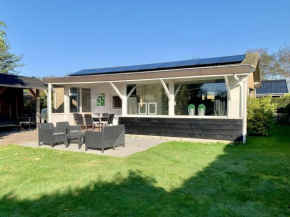 Great bungalow near the beach and sea